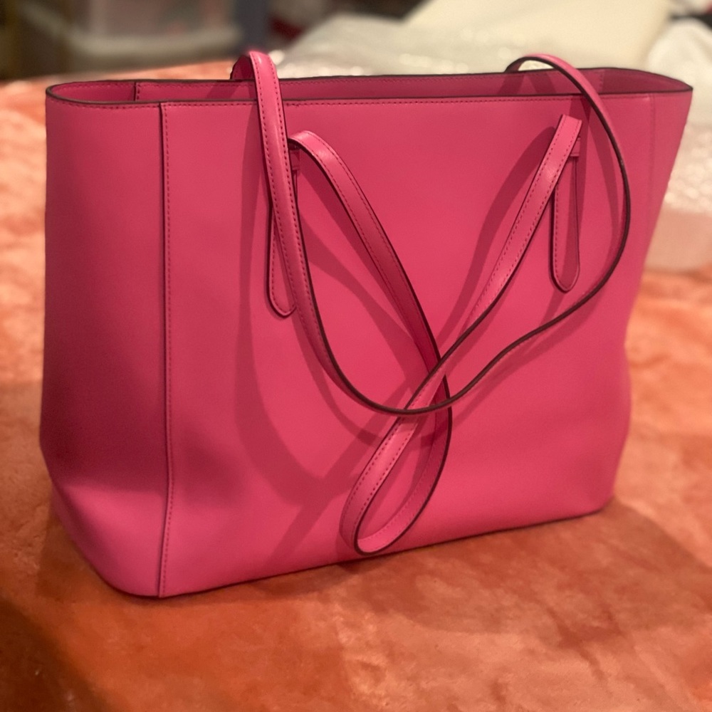 Kate Spade New York
LOLI LARGE TOTE Product